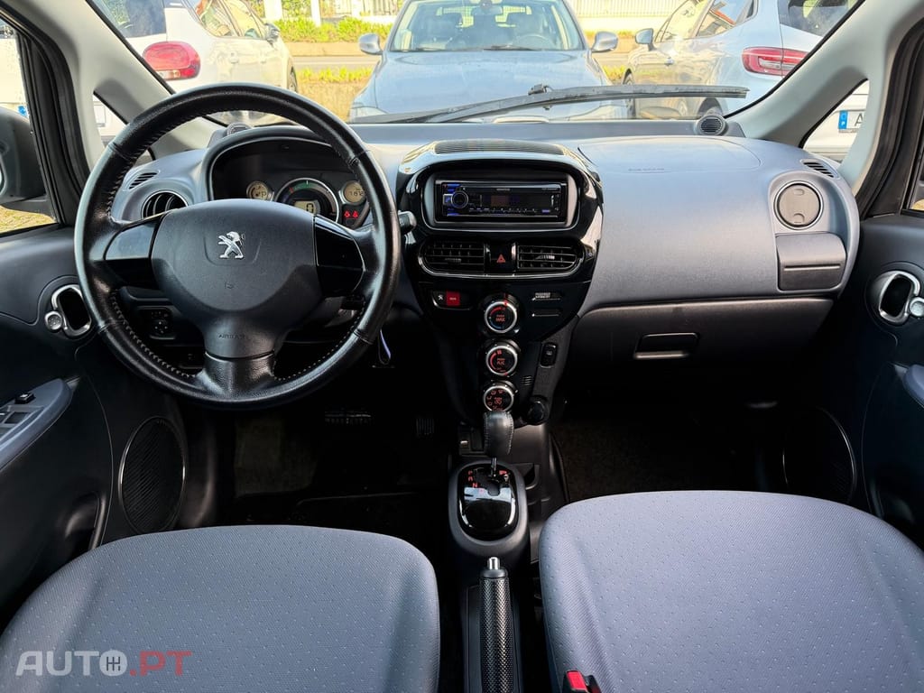 Peugeot iOn Standard