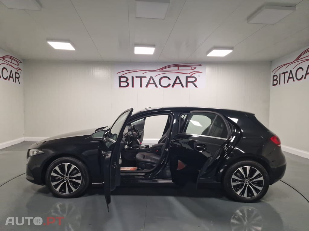 Mercedes-Benz A 250 E STYLE PLUS Hibrido Plug-In