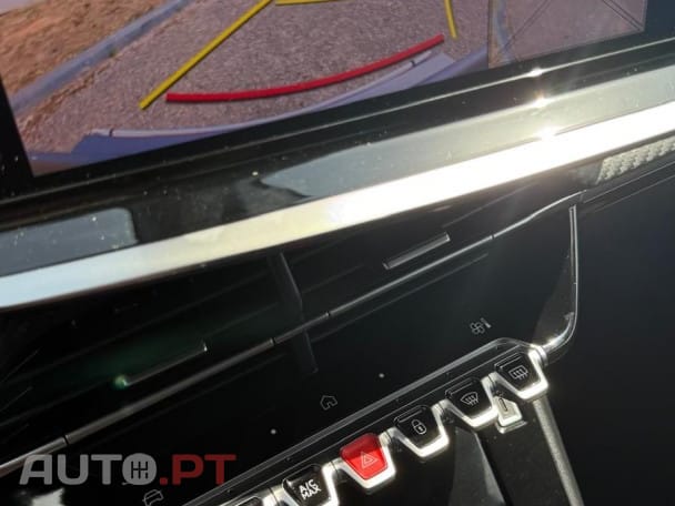 Peugeot 2008 PureTech 130 EAT8 GT