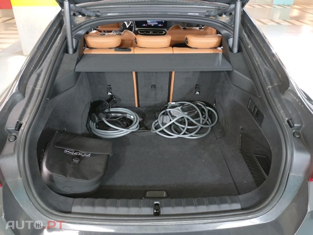 BMW i4 eDrive40 Desportiva M