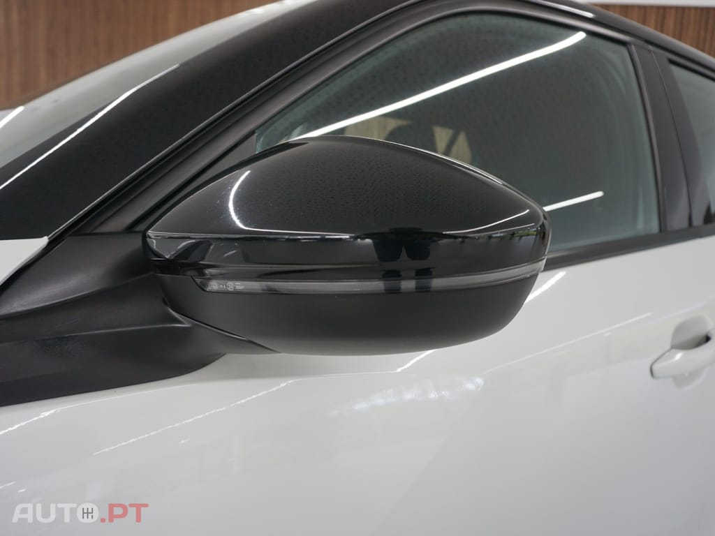 Peugeot 2008 PureTech 130 EAT8 Allure