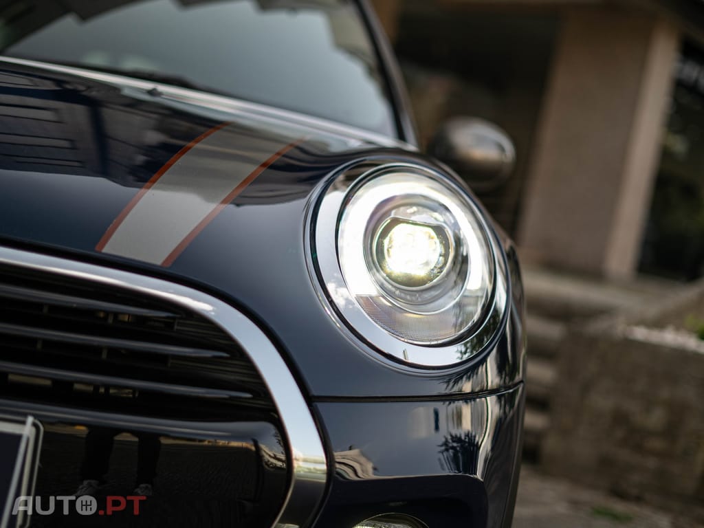 MINI Cooper Cooper D Auto