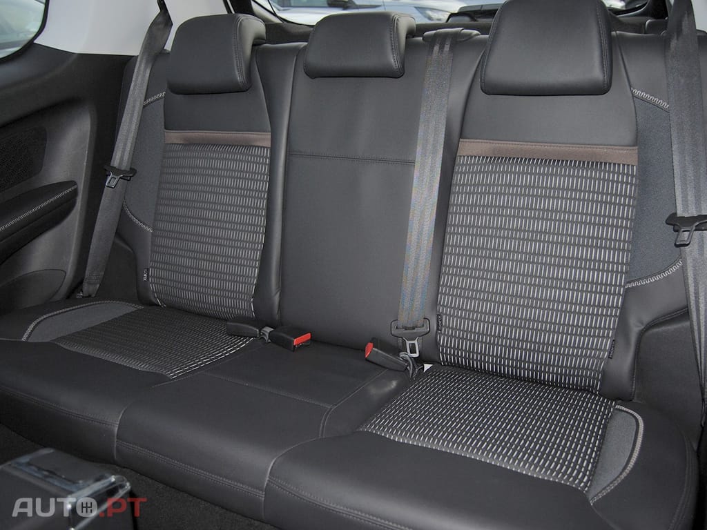 Peugeot 208 1.6 THP Allure