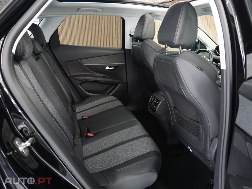 Peugeot 3008 1.2 PureTech Allure Pack