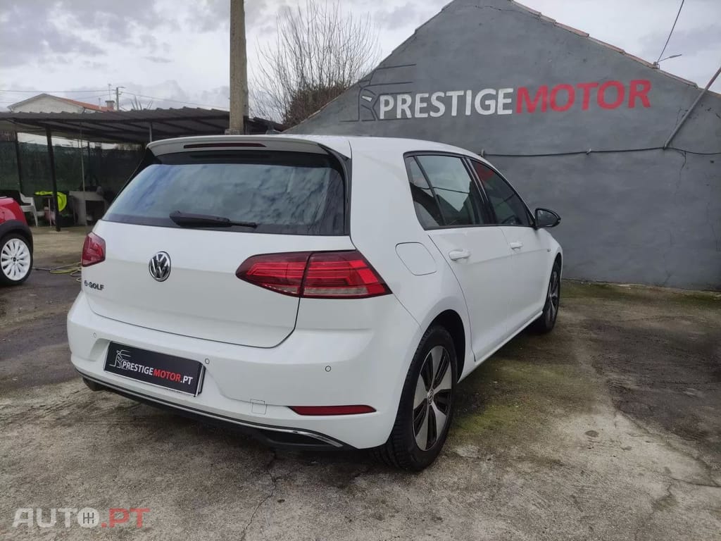 Volkswagen e-Golf Cockpit Virtual