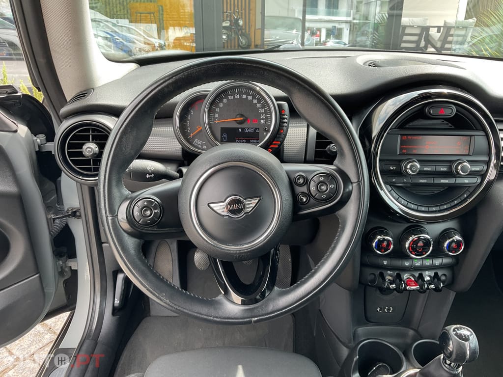 MINI Cooper Cooper D