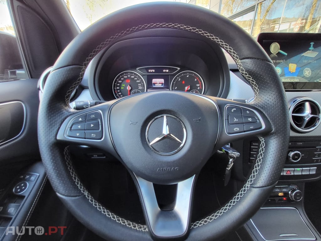 Mercedes-Benz B 220 d Style