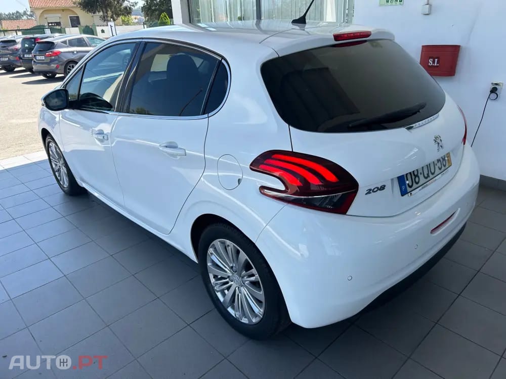Peugeot 208 1.2 PureTech Allure
