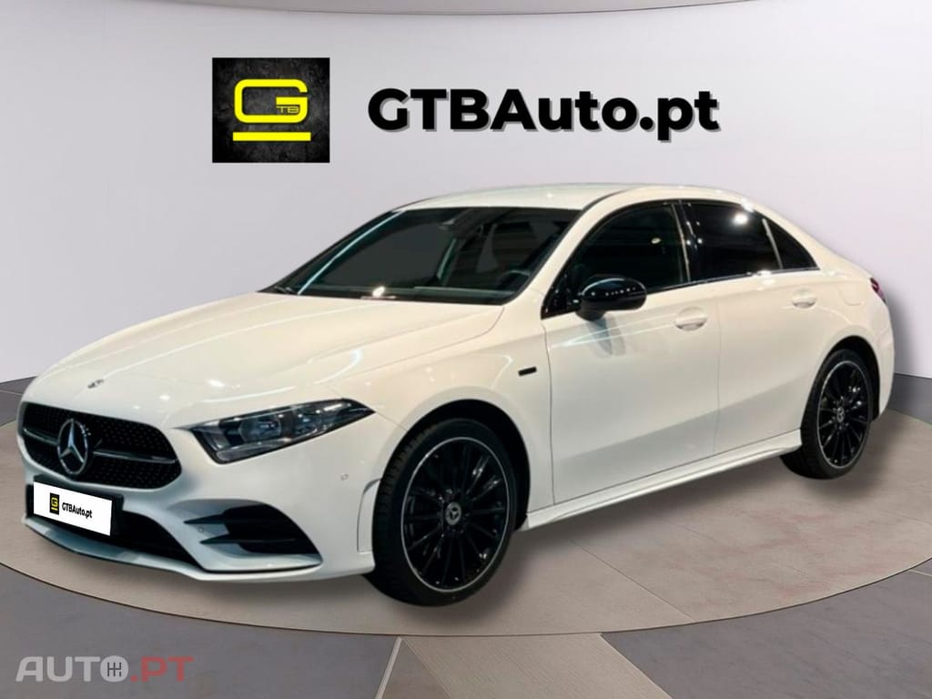Mercedes-Benz A 250 e Limousine AMG I.V.A DEDUTÍVEL 