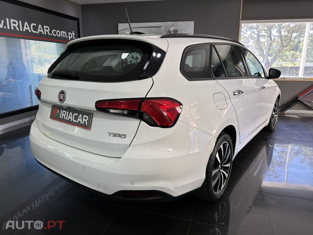 Fiat Tipo Station Wagon 1.3 M-Jet Lounge Tech J17