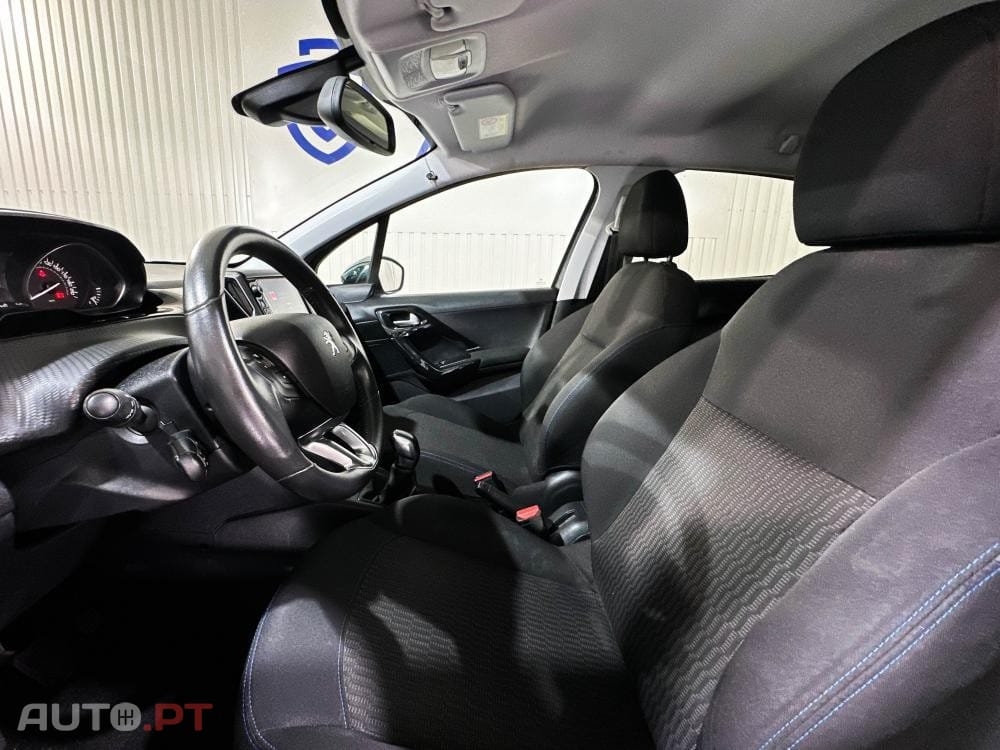 Peugeot 208 1.2 PureTech Allure