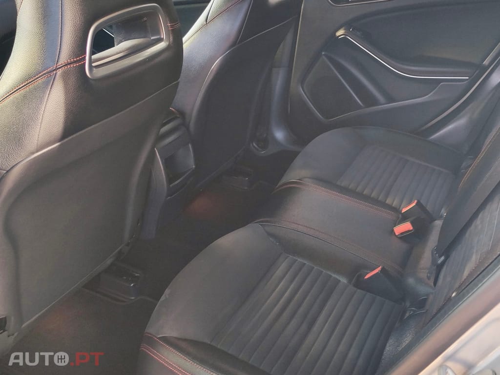 Mercedes-Benz A 180 d AMG Line Aut.