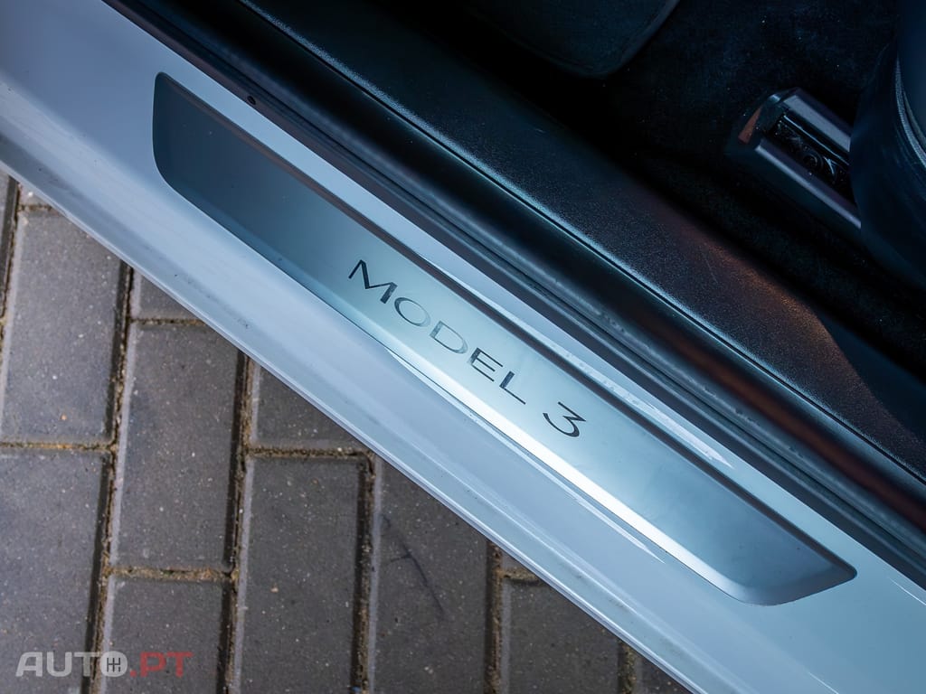 Tesla Model 3 Standard RWD Plus