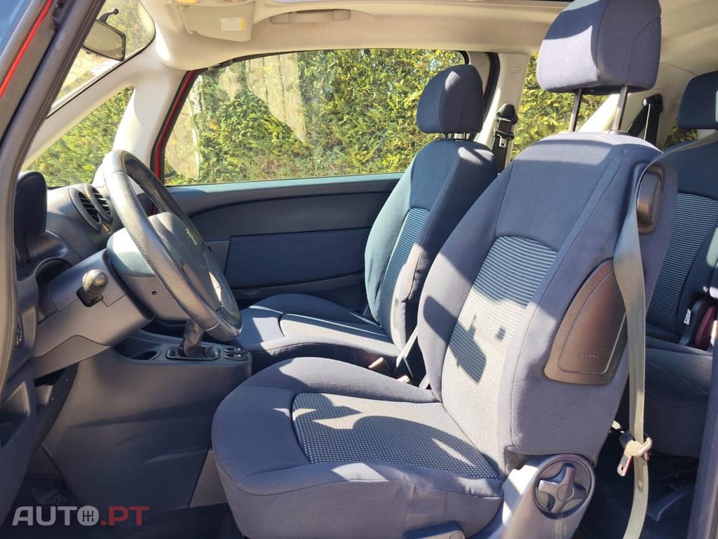 Peugeot 1007 1.4 HDi Cappuccino