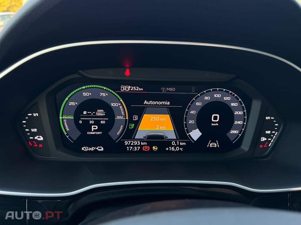 Audi Q3 45 TFSIe S tronic