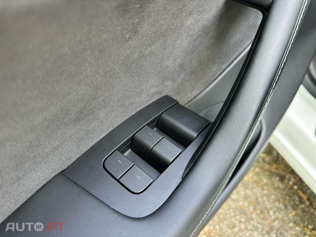 Tesla Model 3 Long Range Tração Integral