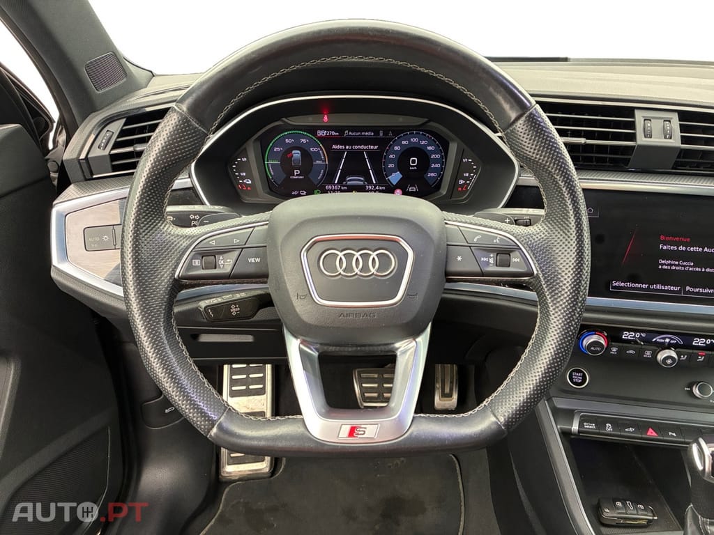 Audi Q3 45 TFSIe S line S tronic
