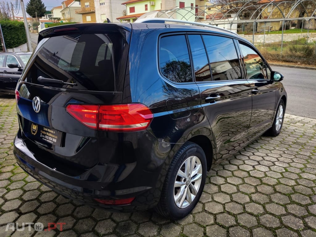 Volkswagen Touran 1.6 TDI Confortline DSG