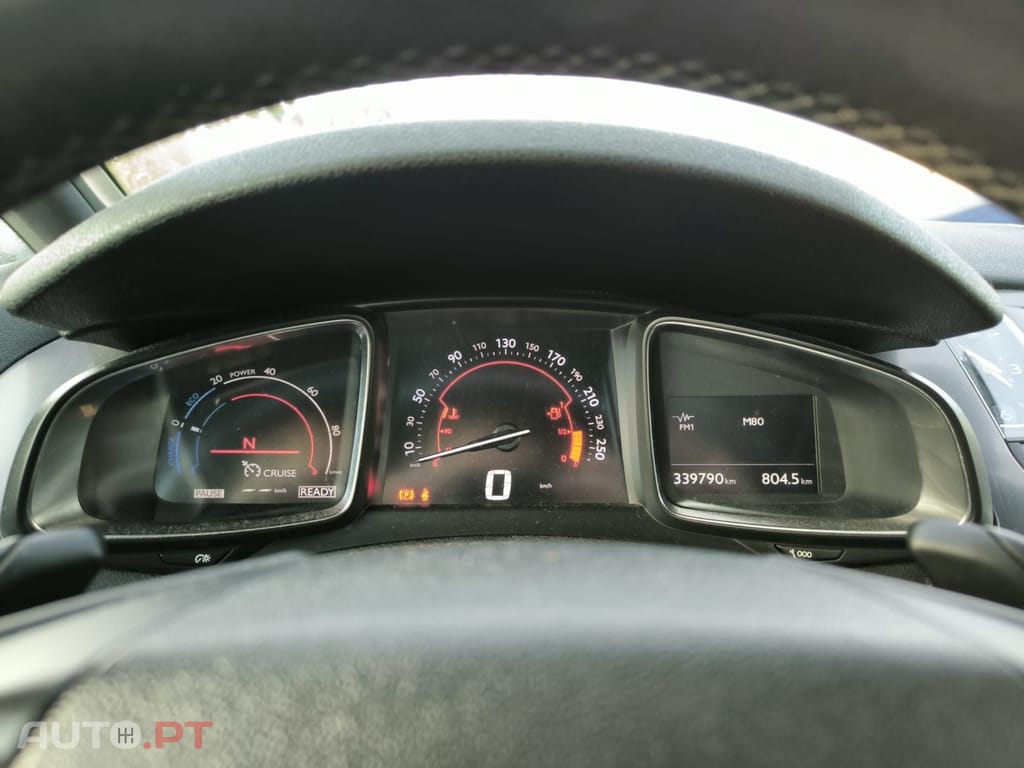 Citroen DS5 2.0 HDi Hy4 So Chic CMP6 88g