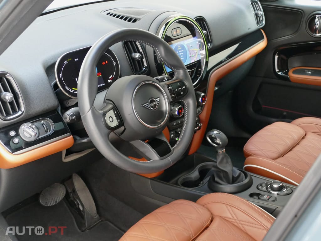 MINI Countryman Cooper SE ALL4 Classic Auto