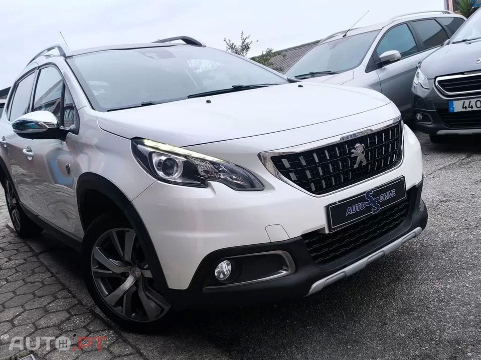 Peugeot 2008 1.2 PureTech Crossway EAT6