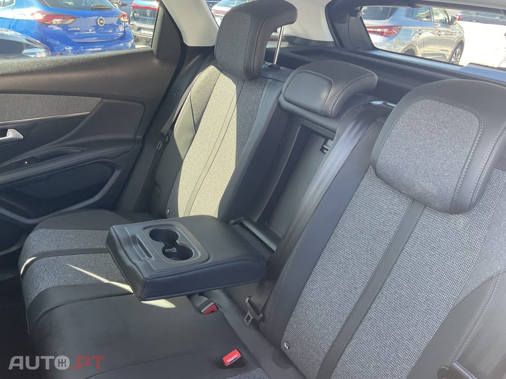 Peugeot 3008 1.2 PureTech Allure