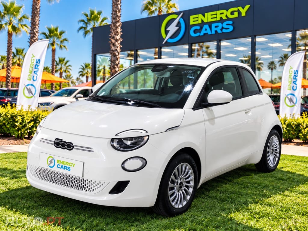 Fiat 500e Action