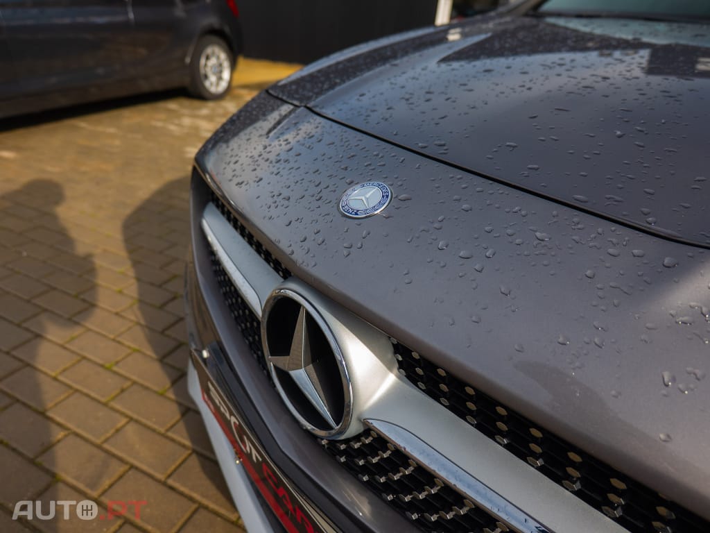 Mercedes-Benz CLA 220 d 7G-DCT AMG Line