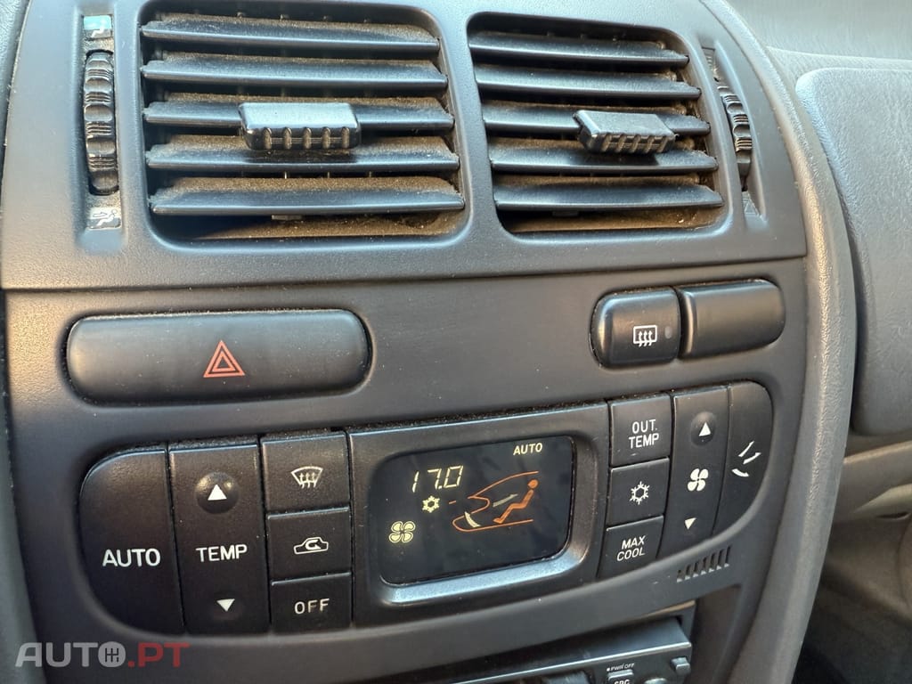 Mitsubishi Carisma Sedan 1.9 TD GLS