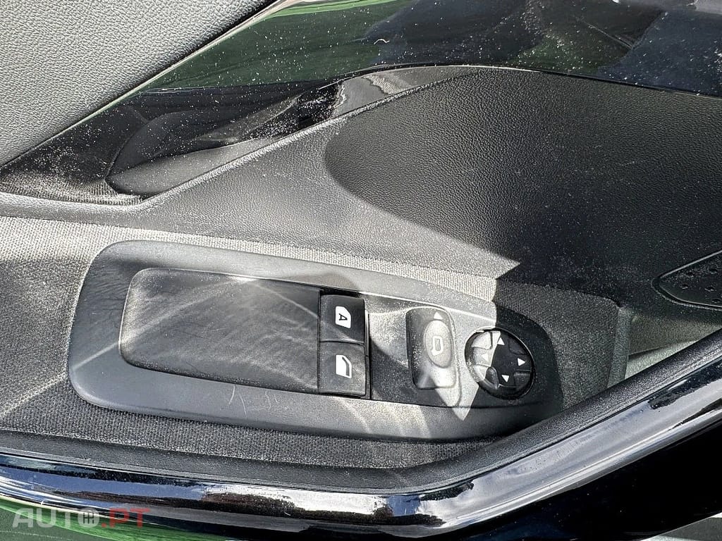 Peugeot 208 1.5 BlueHDi Active Business Pack
