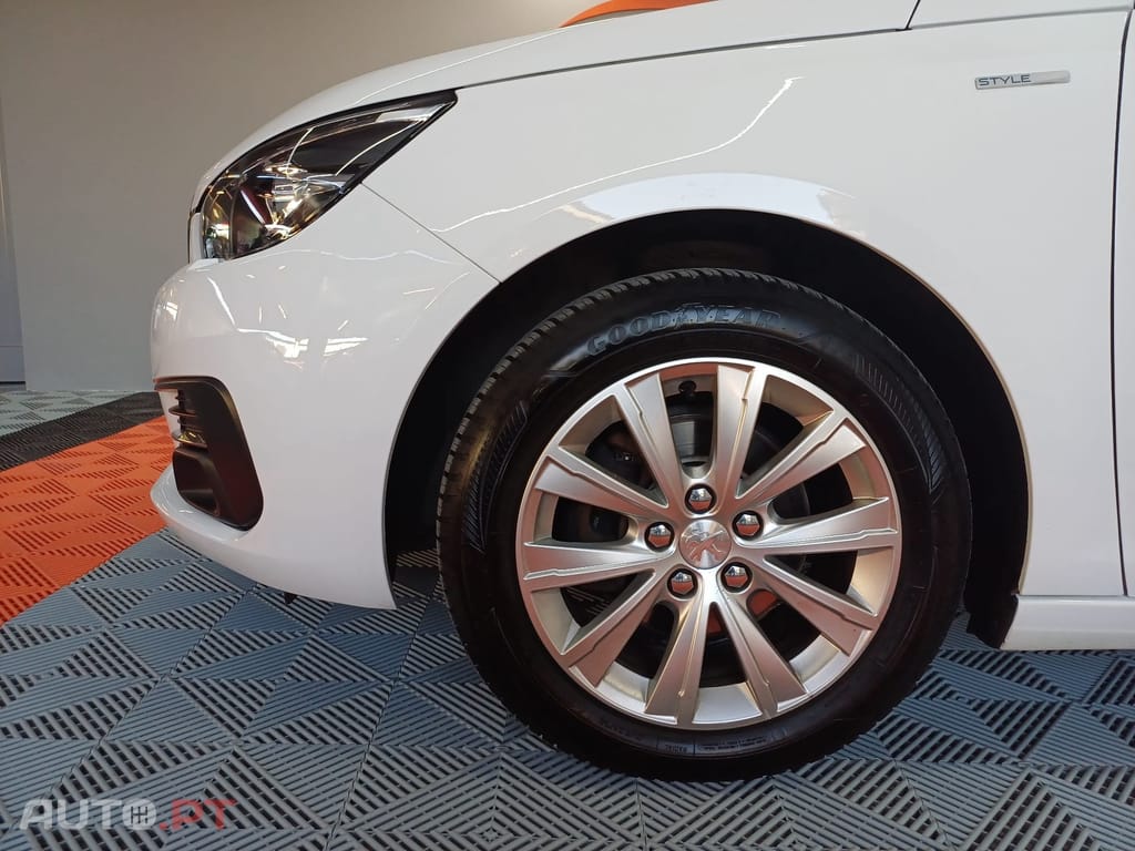 Peugeot 308 SW 1.5 BlueHDi Style EAT8