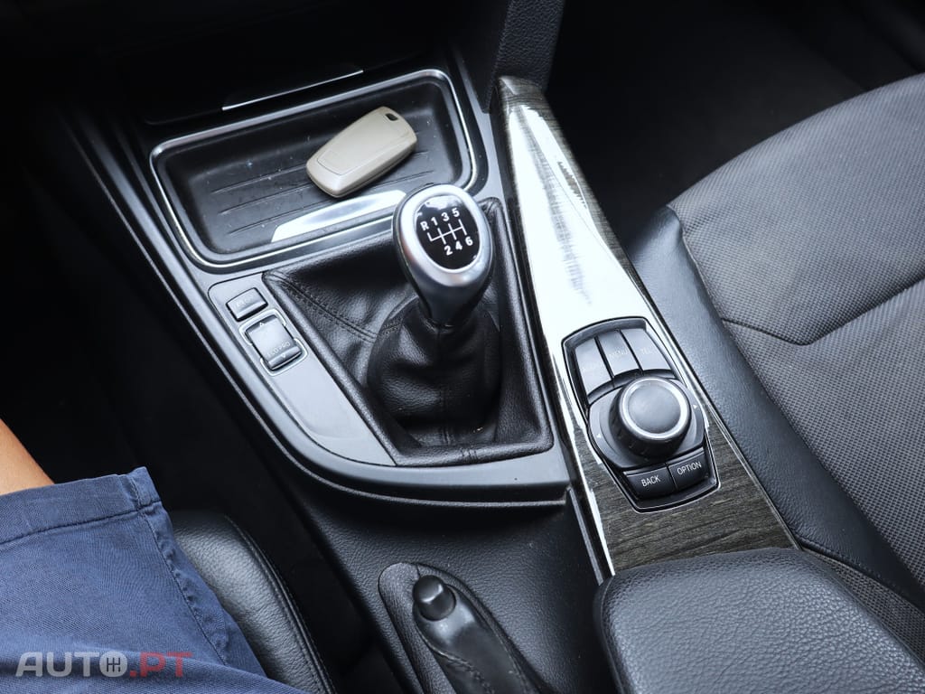 BMW 318 d Line Modern