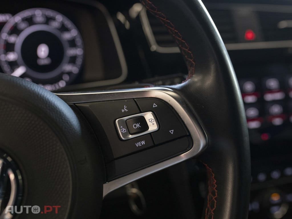 Volkswagen Golf 2.0 TSi GTi DSG Performance