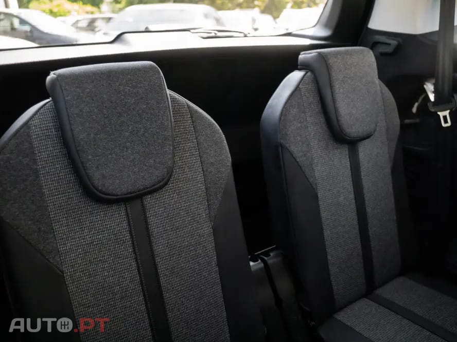 Peugeot 5008 1.5 BlueHDi Allure Pack
