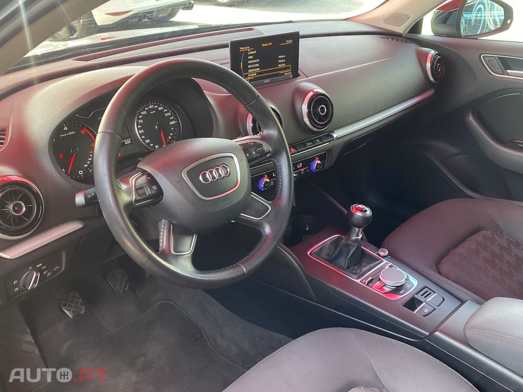 Audi A3 1.6 TDi S-line