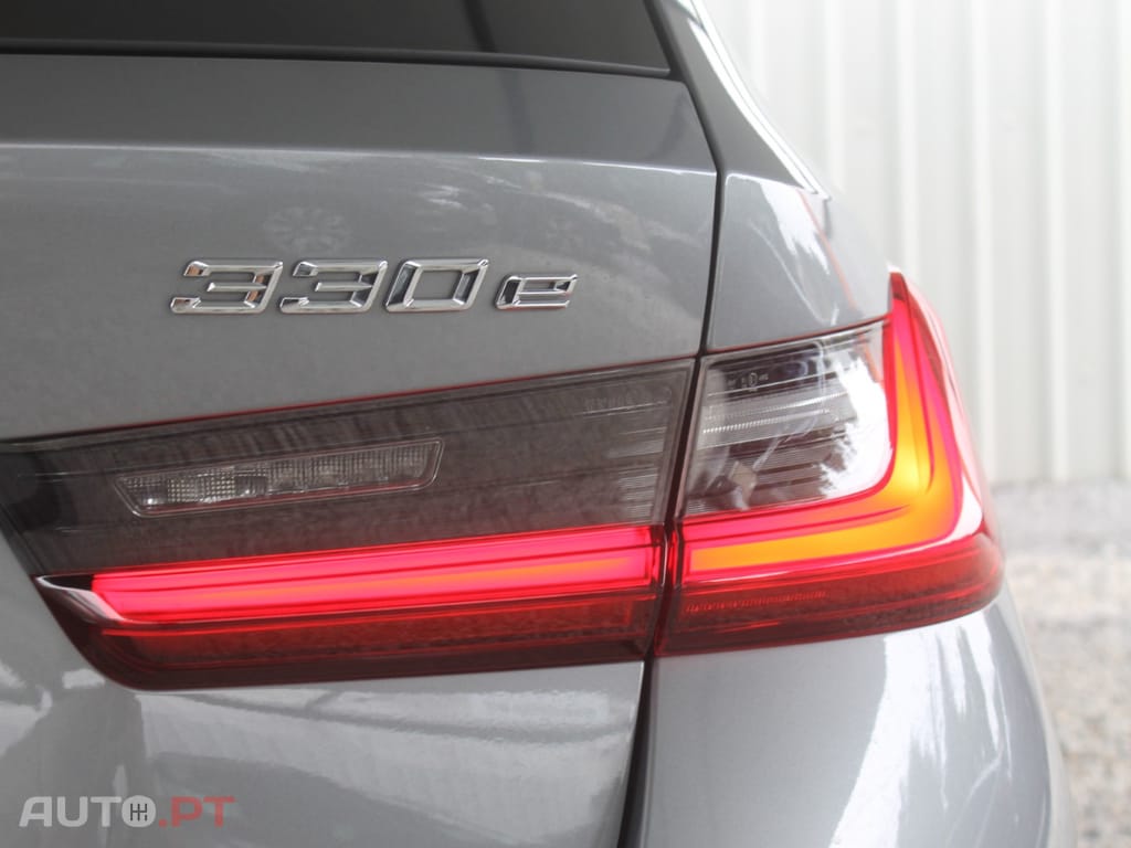 BMW 330 e Corporate Edition Auto
