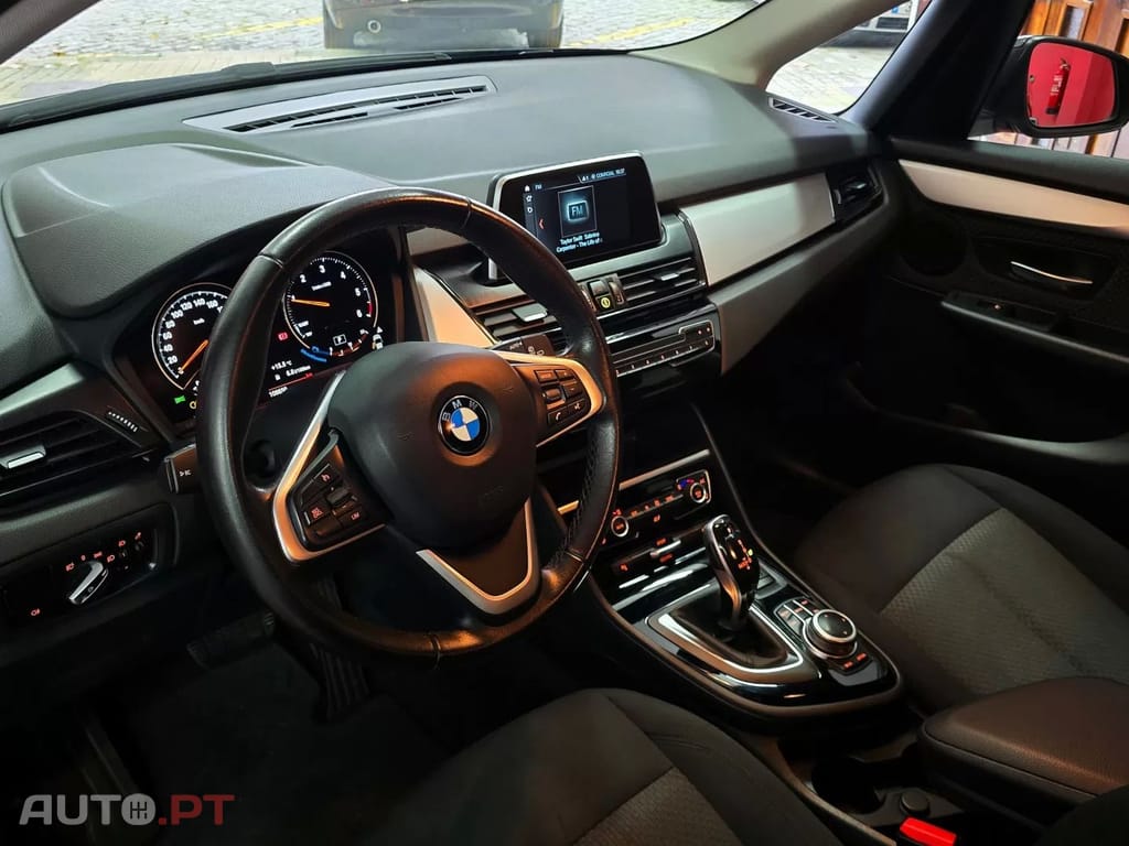 BMW 216 d Advantage Auto
