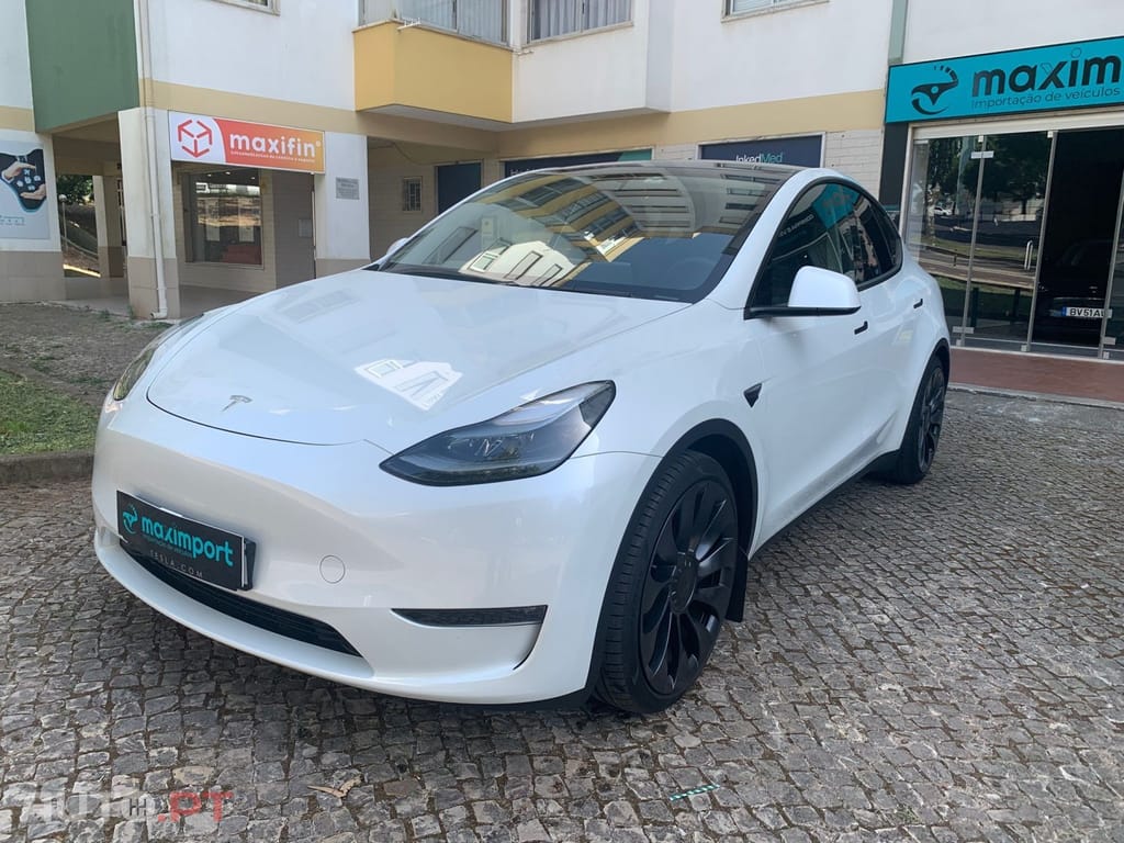 Tesla Model Y Performance Tração Integral