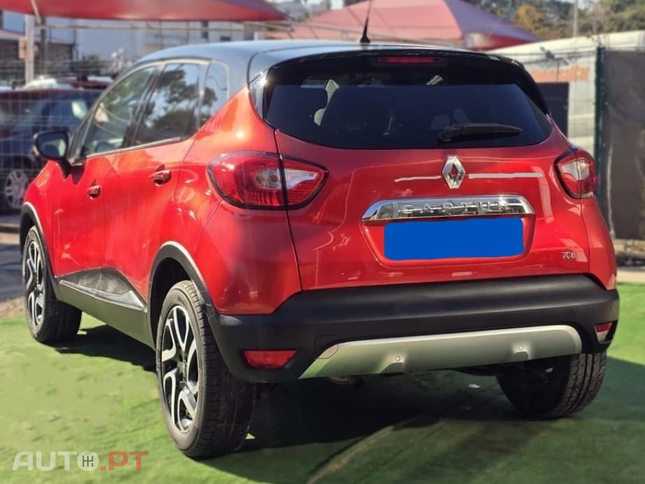 Renault Captur 1.2 TCE HELLY HANSEN (EDC)