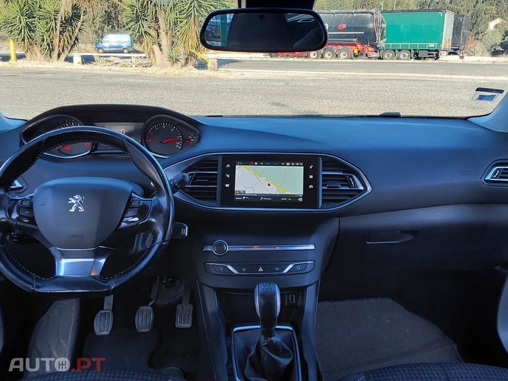 Peugeot 308 1.6 BlueHDi Allure
