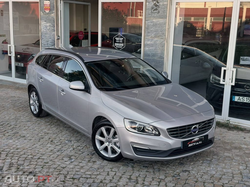 Volvo V60 2.0 D2 Momentum Drive