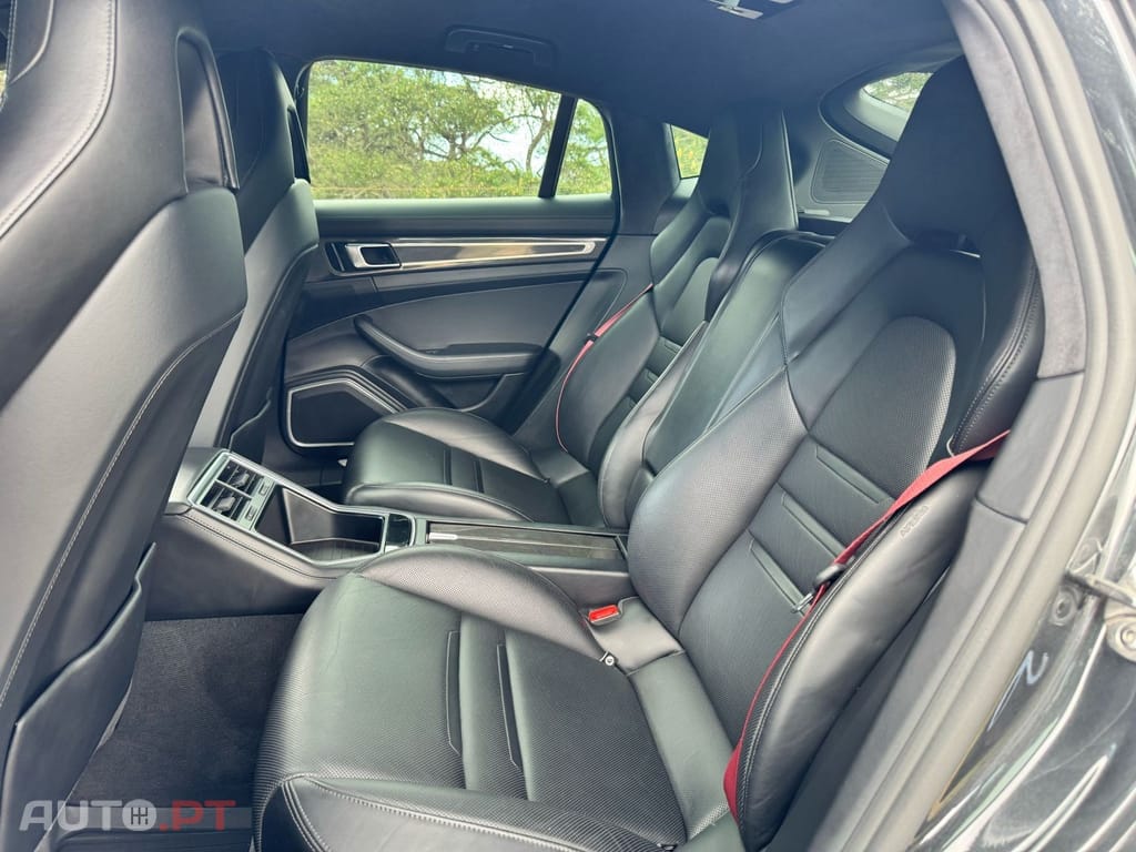 Porsche Panamera 4 S