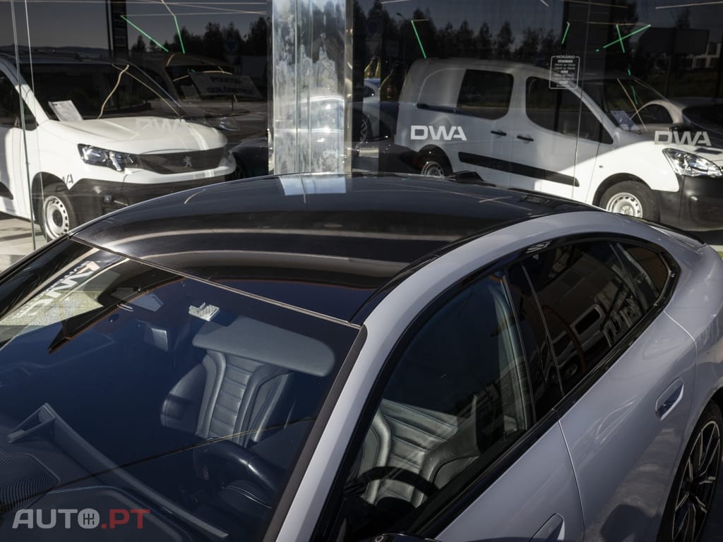BMW i4 M50 Pack Desportivo M Pro