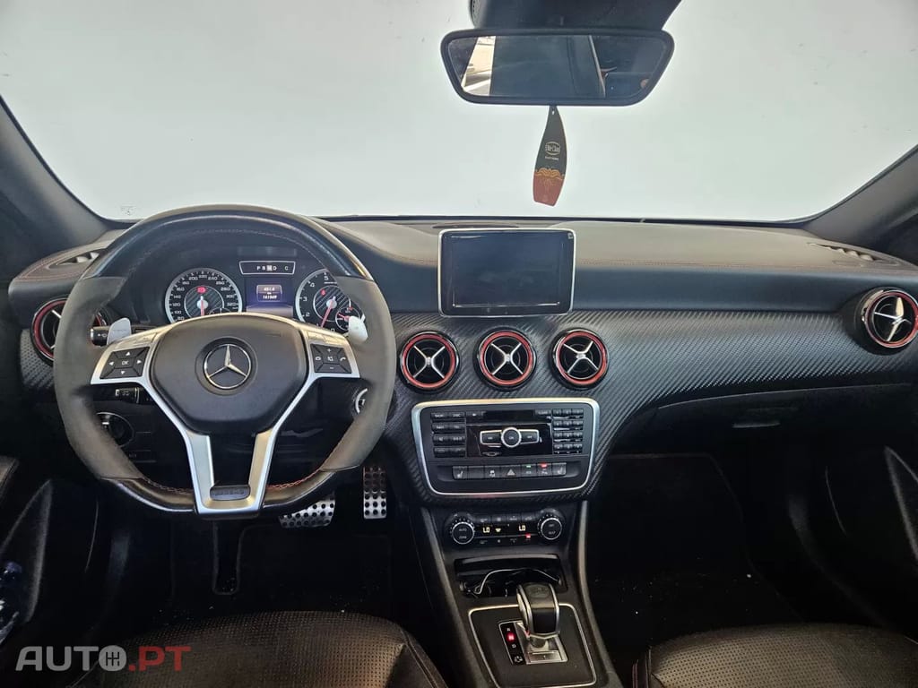 Mercedes-Benz A 35 AMG other_Outro