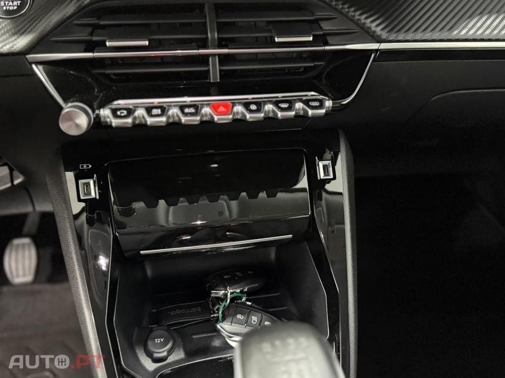 Peugeot 2008 1.5 BlueHDi Allure Pack