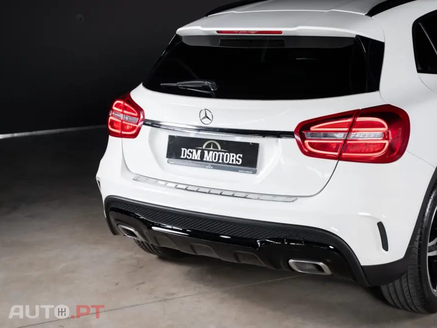 Mercedes-Benz GLA 200 AMG Line