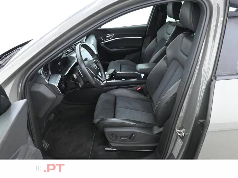 Audi Q8 E-Tron 50 quattro S line
