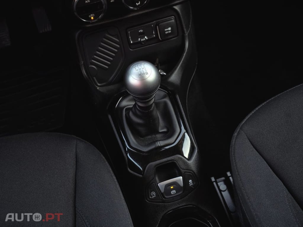 Jeep Renegade 1.6 MJD Night Eagle