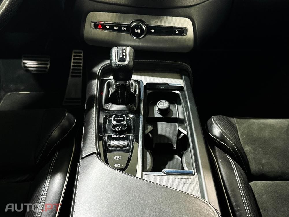 Volvo XC90 2.0 D4 R-Design