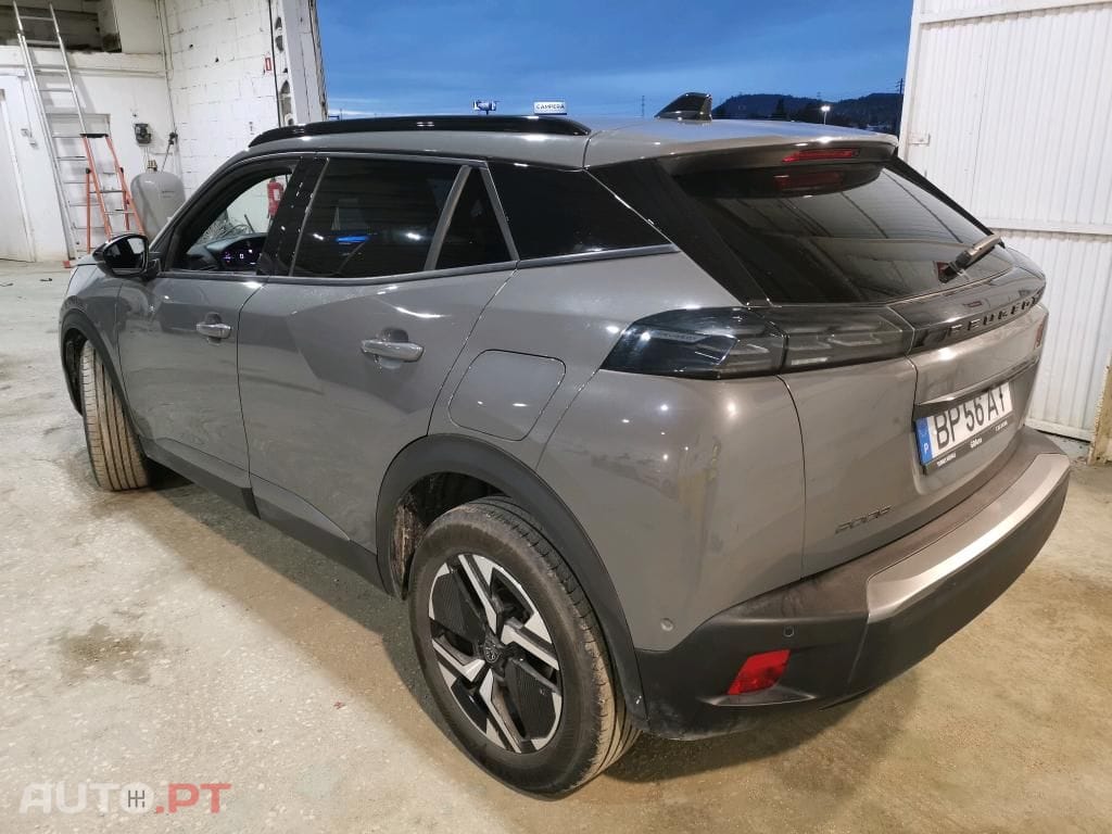 Peugeot 2008 1.2 PureTech Allure